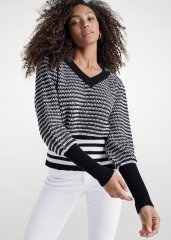 Venus VENUS | Cropped Stripe V-Neck Sweater in Black & White