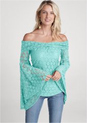 Venus Lace Off-The-Shoulder Top in Mint