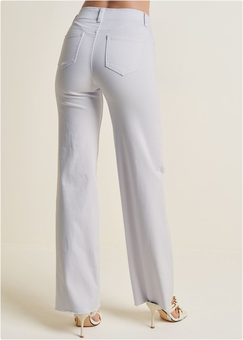 Venus Elastic Waist Wide-Leg Jeans in White Denim