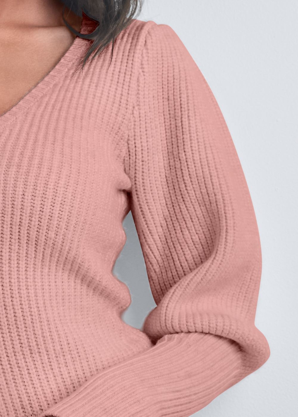 Venus VENUS | Ribbed V-Neck Sweater in Dusty Pink