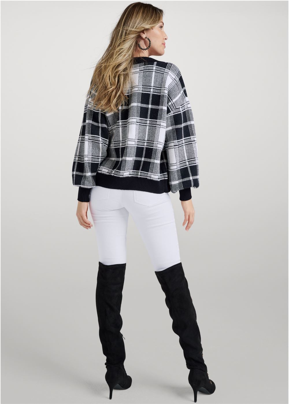 Venus VENUS | Plaid Sweater Set in Black & White