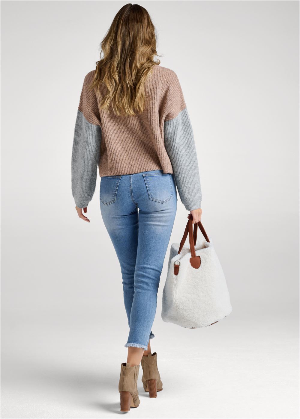 Venus VENUS | Colorblock Turtleneck Sweater in Grey Multi
