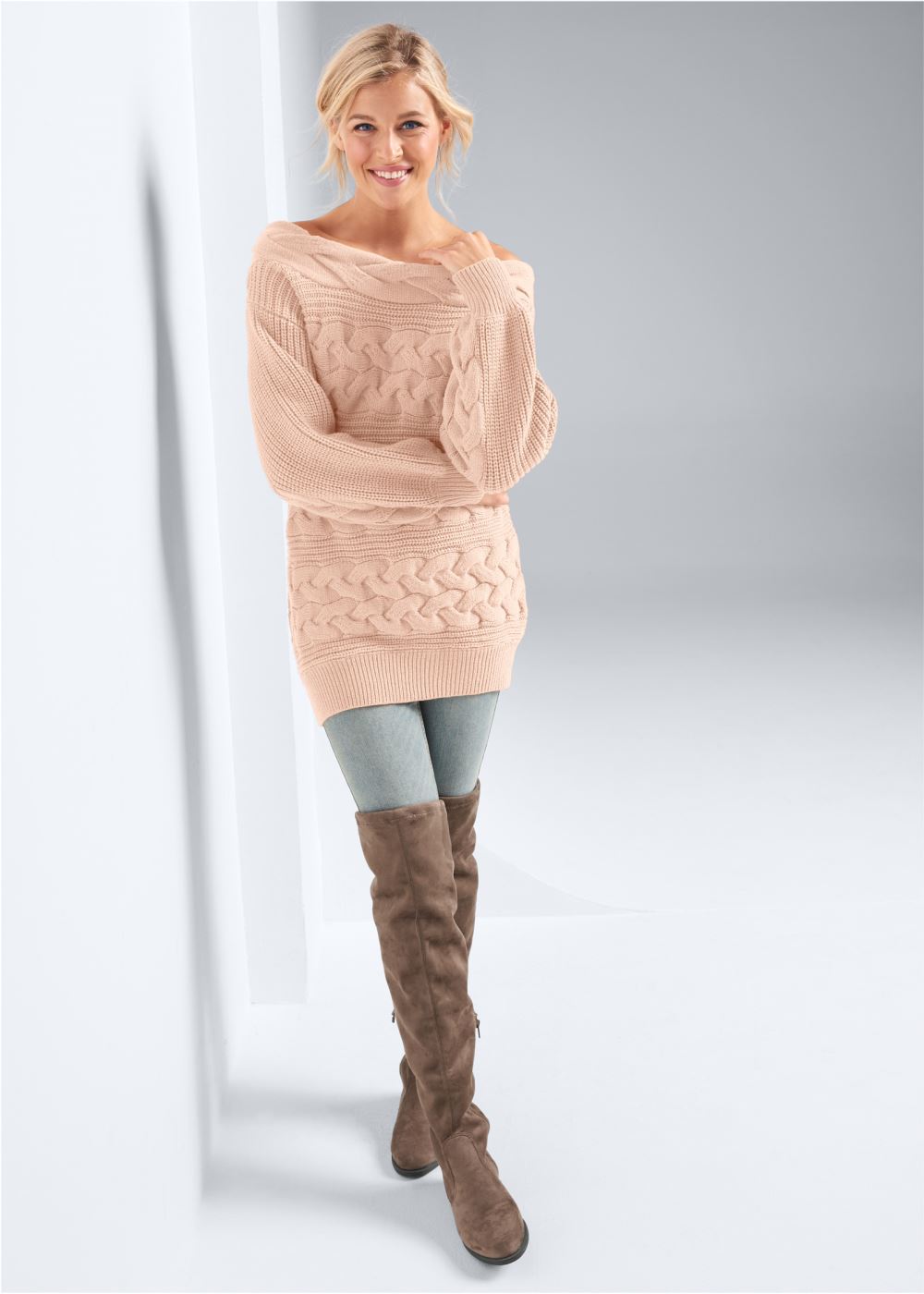 Venus VENUS | Boat Neck Cable Knit Sweater in Peach