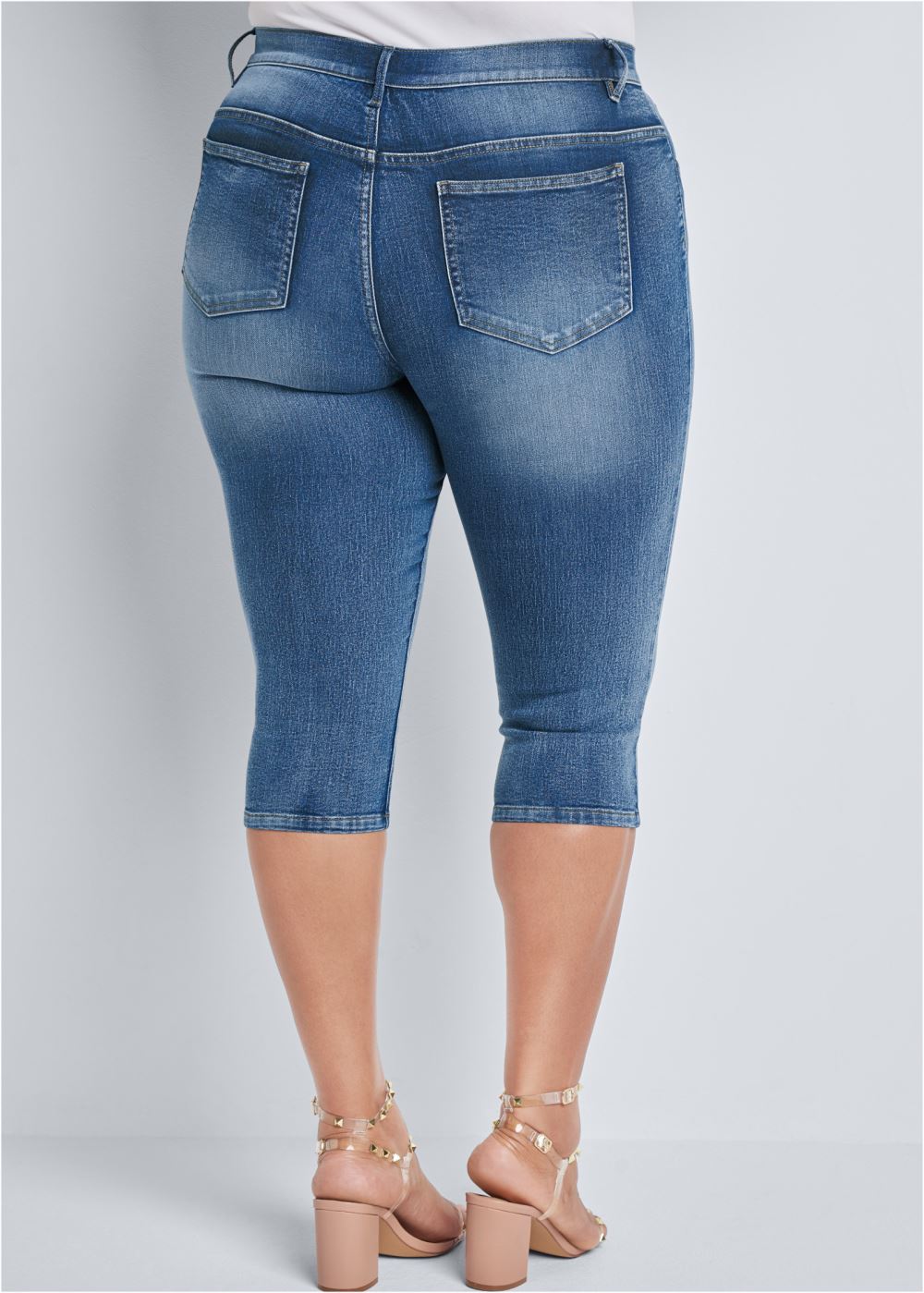 Venus Plus Size Ripped Capri Jeans in Medium Wash