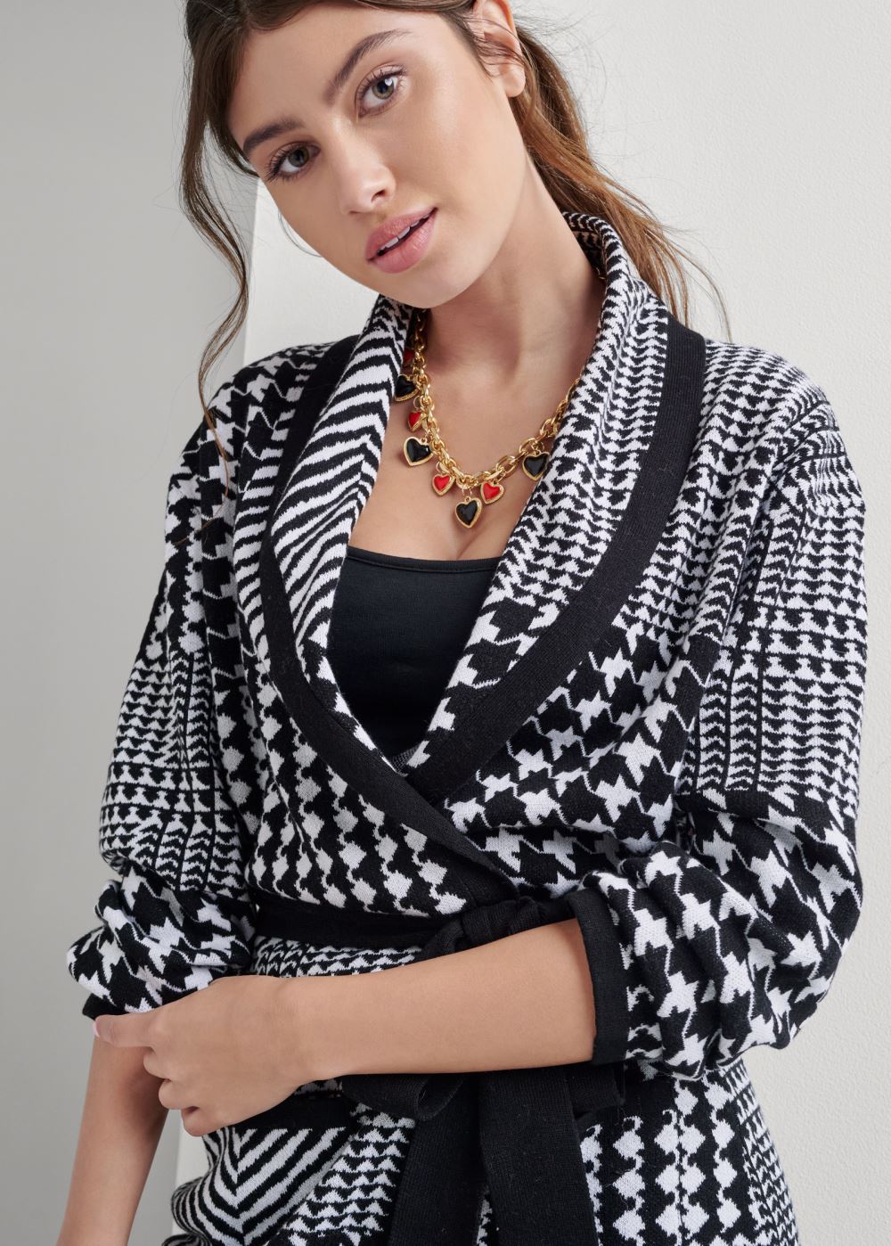 Venus Plus Size Houndstooth Wrap Cardigan in Black & White